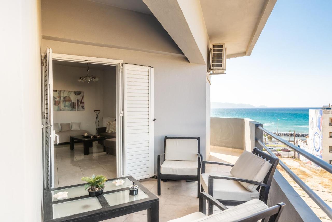 Spacious House With Seaview كاندية المظهر الخارجي الصورة
